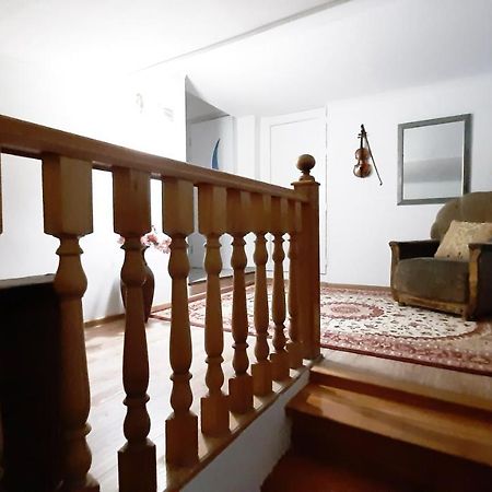 Victoria Guesthouse Kutaisi Bagian luar foto