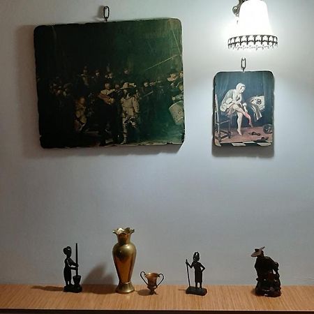 Victoria Guesthouse Kutaisi Bagian luar foto