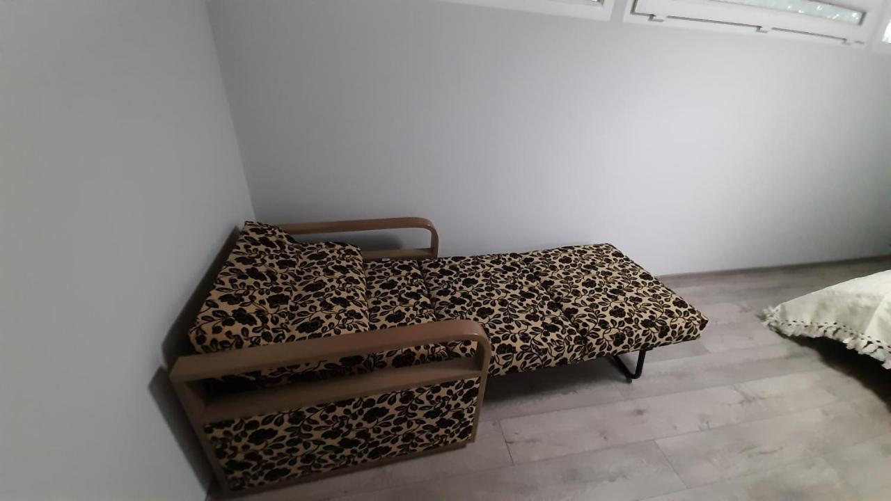 Victoria Guesthouse Kutaisi Bagian luar foto